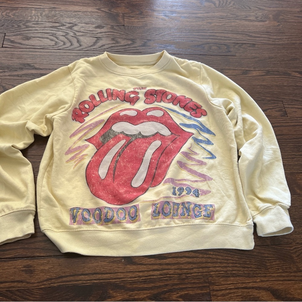 Rolling Stones Shirt juniors M Yellow Casual Pullover Voodoo Lounge Sweatshirt